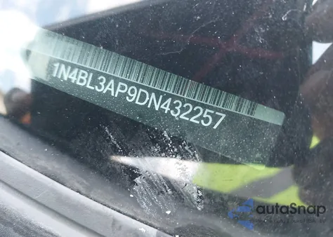 2013 Nissan Altima 3.5 Sl z USA, uszkodzony, nr VIN 1N4BL3AP9DN432257